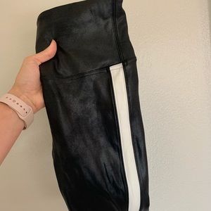 Brand new never worn Spanx leggings!